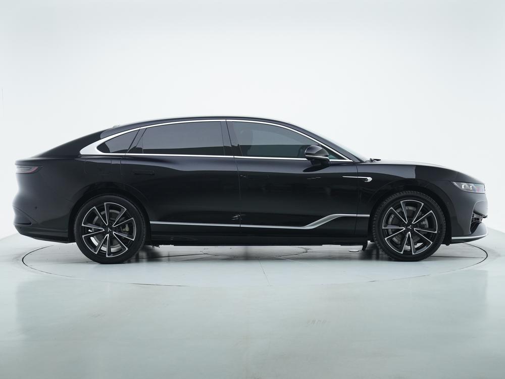 VOYAH Pursuit PHEV 2024 модификация Ultra-long Endurance 4WD Ultimate Edition – фото 8