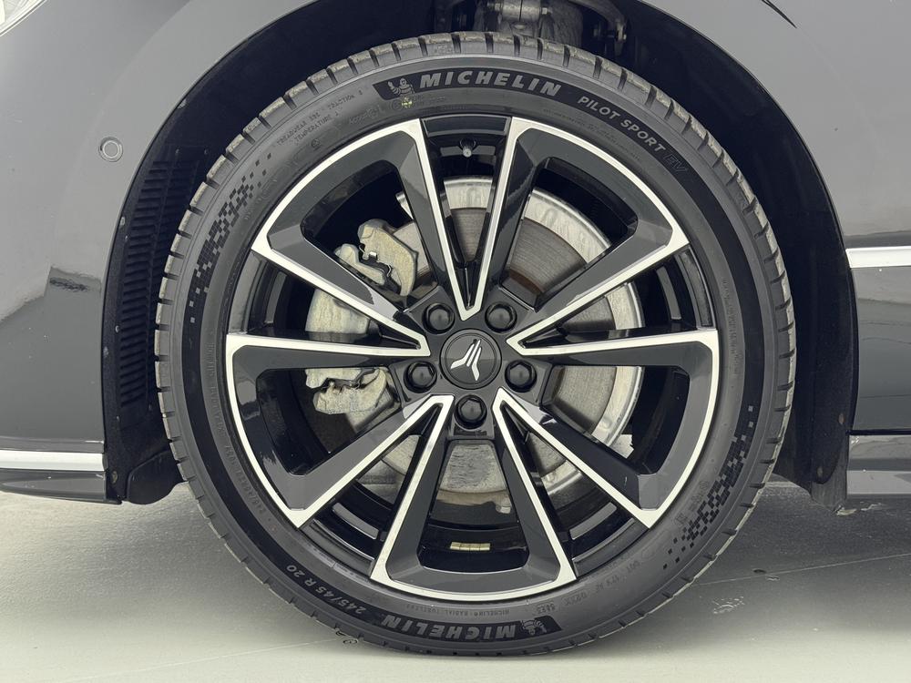 VOYAH Pursuit PHEV 2024 модификация Ultra-long Endurance 4WD Ultimate Edition – фото 9