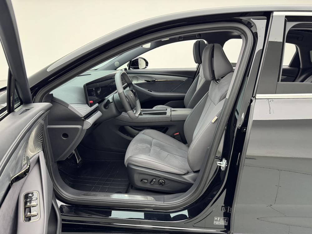 VOYAH Pursuit PHEV 2024 модификация Ultra-long Endurance 4WD Ultimate Edition – фото 19