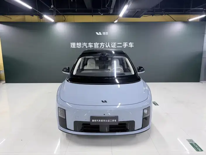 Li Auto i8 2025 Model Standard Edition