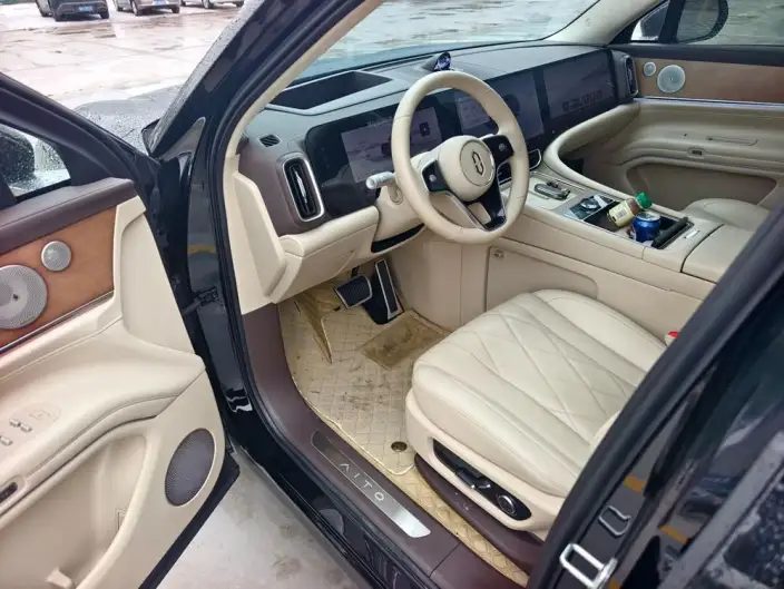 Aito M9 2024 Model Extended Range Ultra VI seat Edition – фото 9