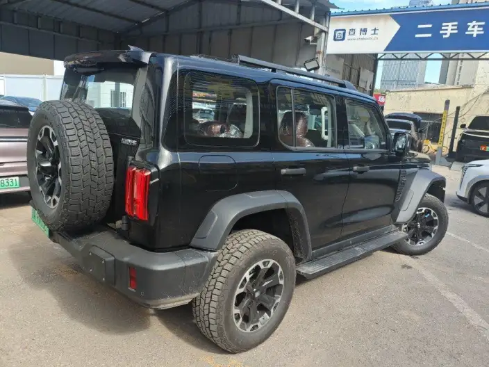 Tank 300 L Hi4-Z 2026 Model 2.0T Hi4-Z