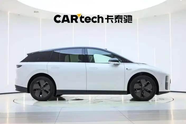Li Auto i6 2025 Model 2WD Standard Edition – фото 8