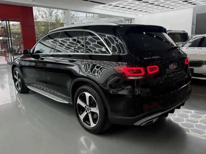 Mercedes-Benz GLC 2022 Model GLC 260 L 4MATIC Dynamic Model