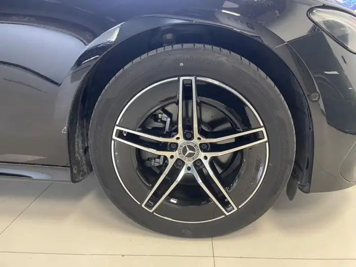 Mercedes-Benz E-Class Imported 2024 Model E 260 Sports Edition – фото 5
