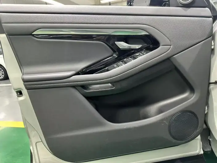 Range Rover Evoque 2022 Model Aurora L 200PS R-Dynamic Standard Elite Edition – фото 8