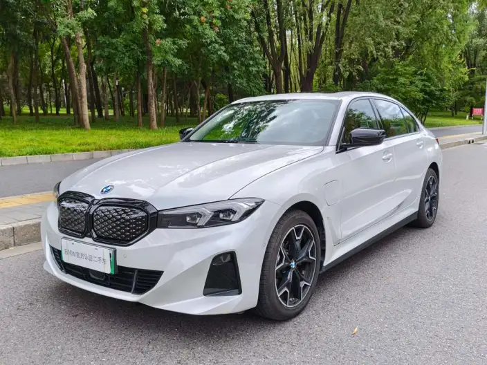 BMW i3 2026 Model eDrive40L Night Set