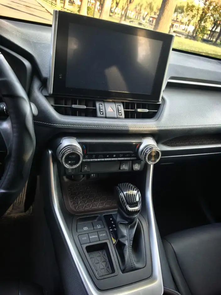 Toyota RAV4 2022 Model 2.0L CVT 2WD Premium Edition – фото 8