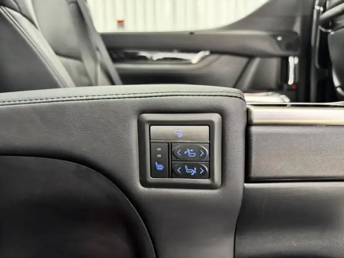 Vellfire 2021 Model Toyota Crown Hybrid 2.5L HV Deluxe Edition – фото 7