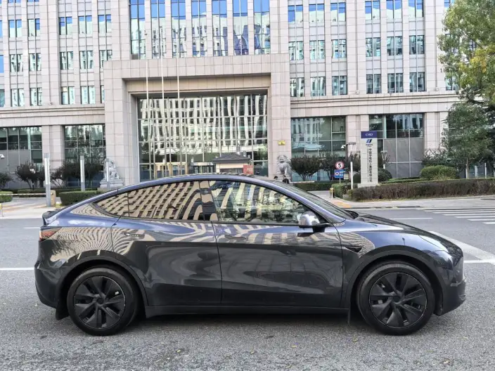 Model Y 2024 Model Rear-wheel drive version – фото 8