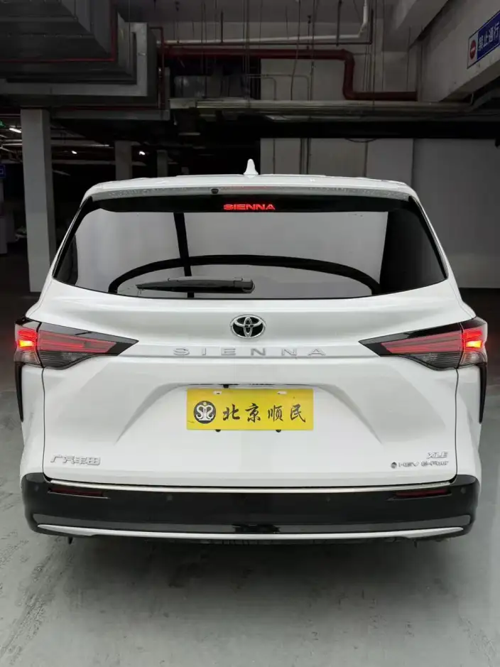 Toyota Sienna 2026 Model Hybrid 2.5L 4WD Deluxe Edition – фото 6