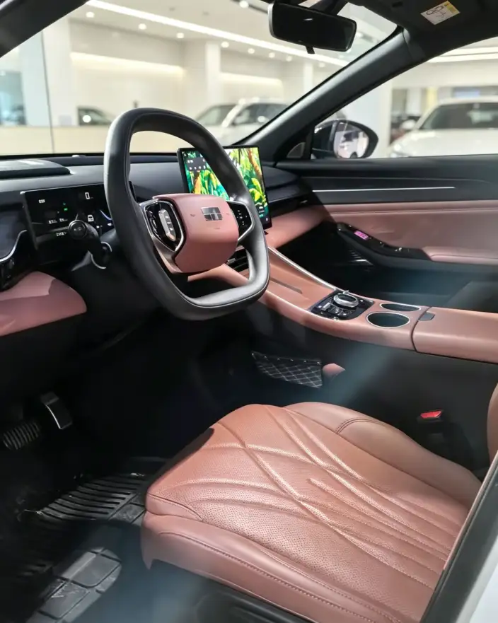Geely Galaxy L6 2025 Model 1.5 EM-i DHT 60KM Voyage Edition – фото 6
