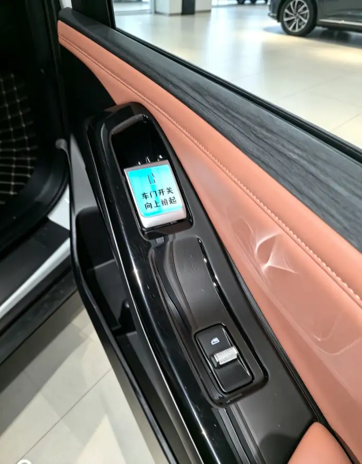Geely Galaxy L6 2025 Model 1.5 EM-i DHT 60KM Voyage Edition – фото 8
