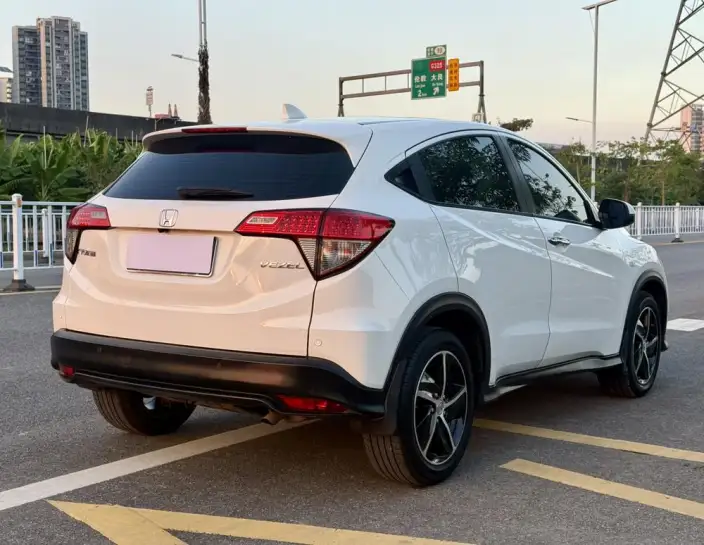 Honda Vezel 2020 Model 1.5L CVT Pioneer Edition – фото 7