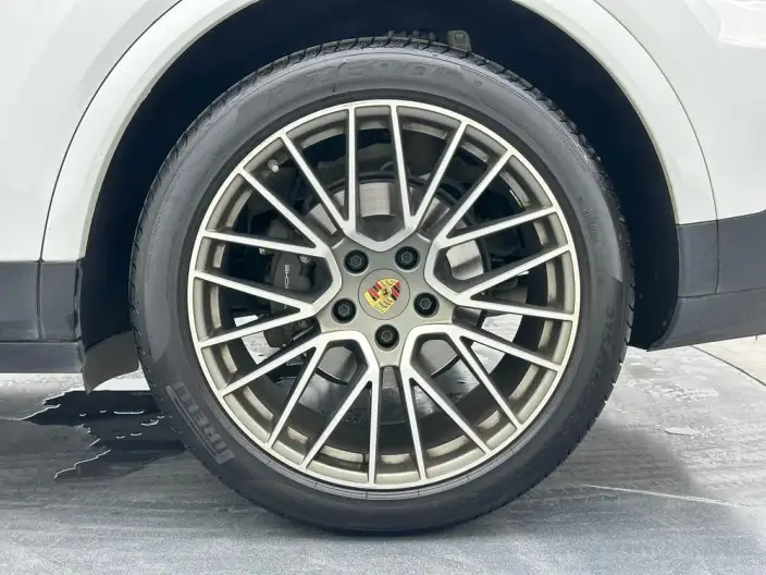 Cayenne 2023 Model Cayenne 3.0T Platinum edition – фото 9