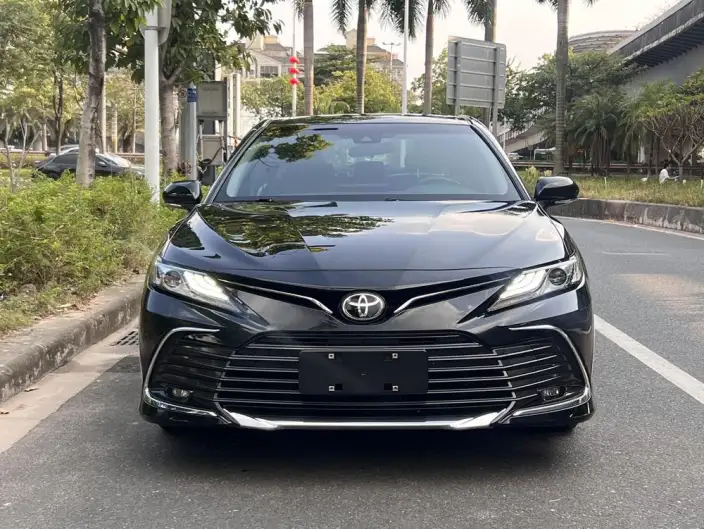 Toyota Camry 2023 Model 2.0G Deluxe Edition