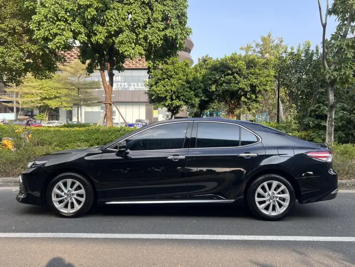 Toyota Camry 2023 Model 2.0G Deluxe Edition