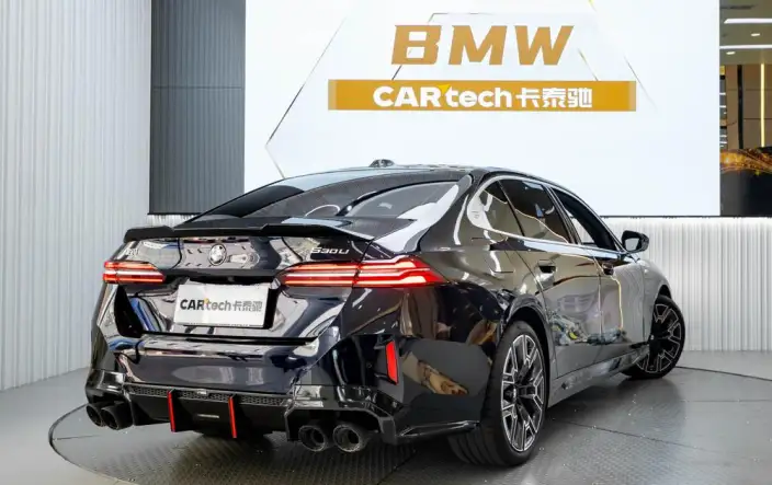 BMW 5 Series 2025 Model 530Li Exclusive Model M Sports Set – фото 6