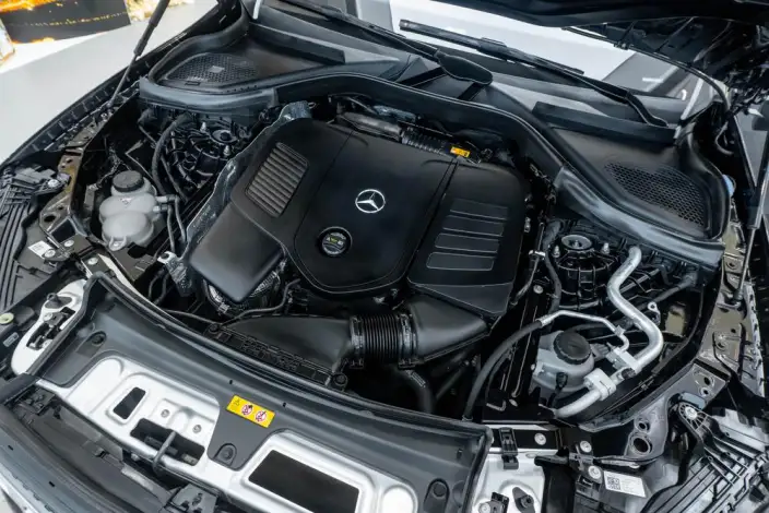 Mercedes-Benz GLC 2024 Model GLC 260 L 4MATIC Luxury Model 5 seat – фото 9
