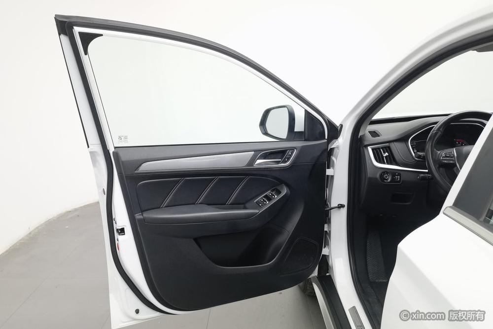 Roewe RX5 2016 30T 2WD Automatic Internet Smart Enjoy – фото 22