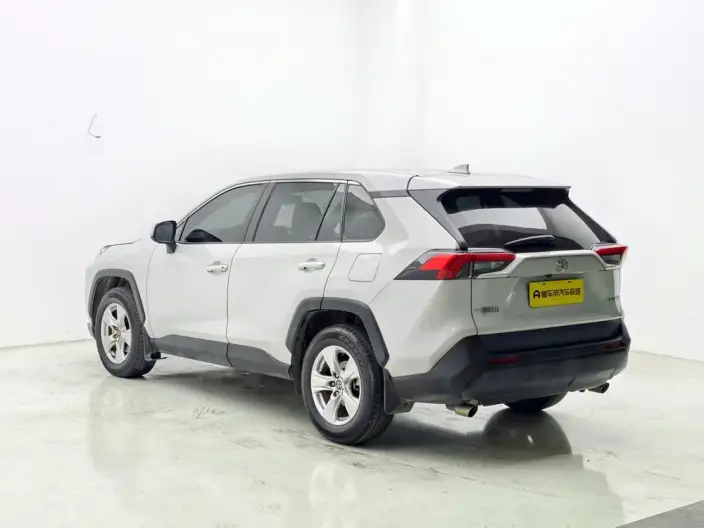 Toyota RAV4 2023 Model 2.0L CVT 2WD Urban Edition – фото 5