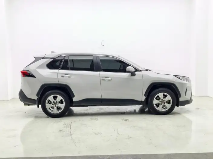 Toyota RAV4 2023 Model 2.0L CVT 2WD Urban Edition – фото 8