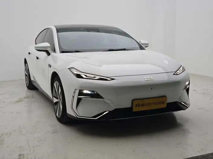 Geely Galaxy E8 2024 Model 550km MAX