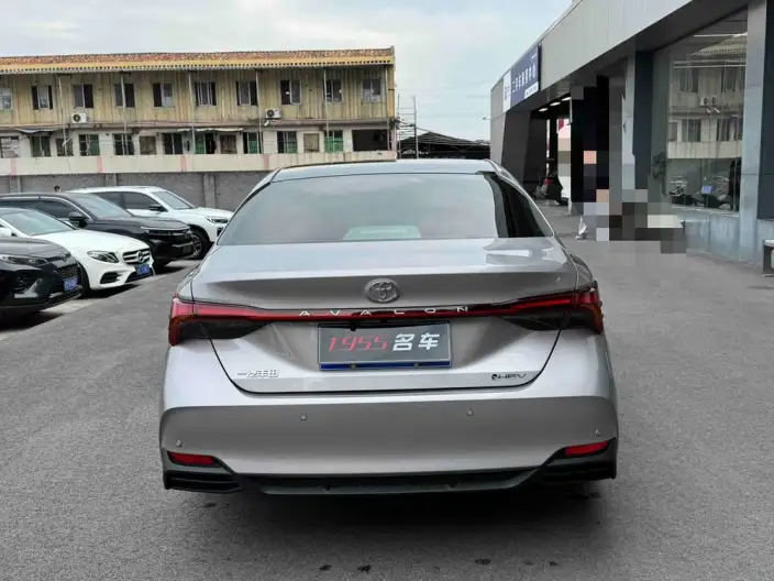 Toyota Avalon 2024 Model Intelligent Hybrid 2.0L E-CVT Deluxe Edition – фото 5