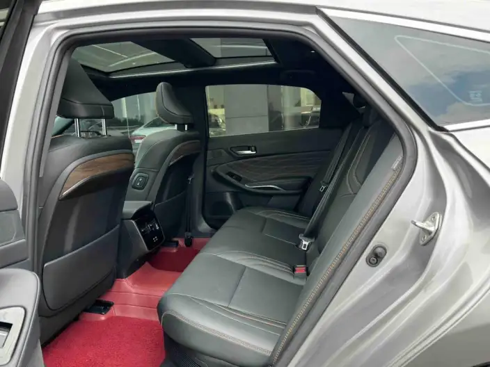 Toyota Avalon 2024 Model Intelligent Hybrid 2.0L E-CVT Deluxe Edition – фото 9