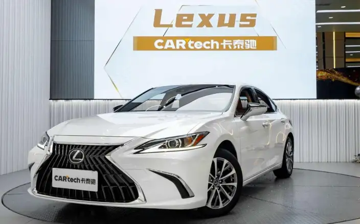Lexus ES 2022 Model 200 Superior Edition – фото 1