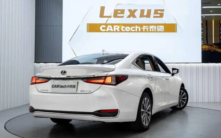 Lexus ES 2022 Model 200 Superior Edition – фото 6