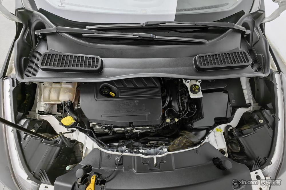 Ford Kuga 2015 1.5L GTDi 4WD Elite – фото 5
