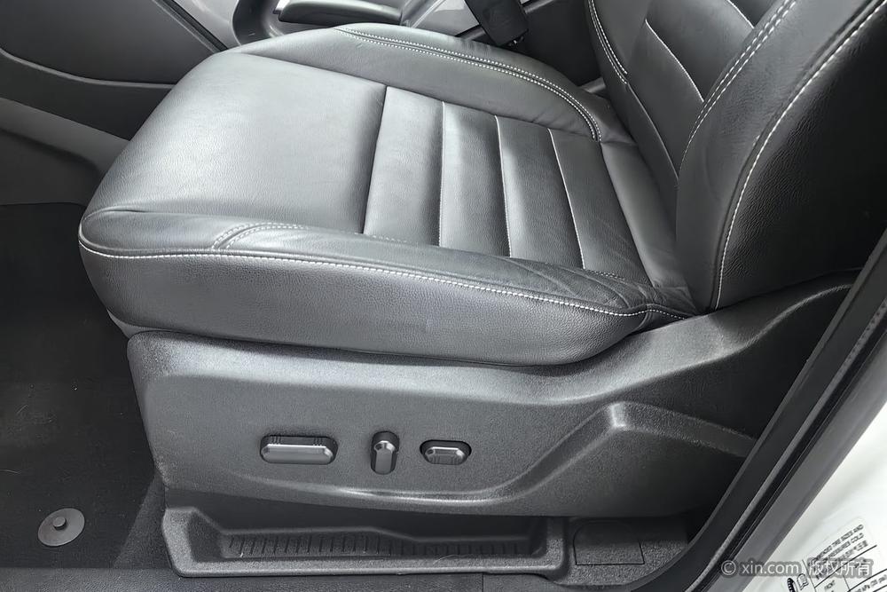 Ford Kuga 2015 1.5L GTDi 4WD Elite – фото 18