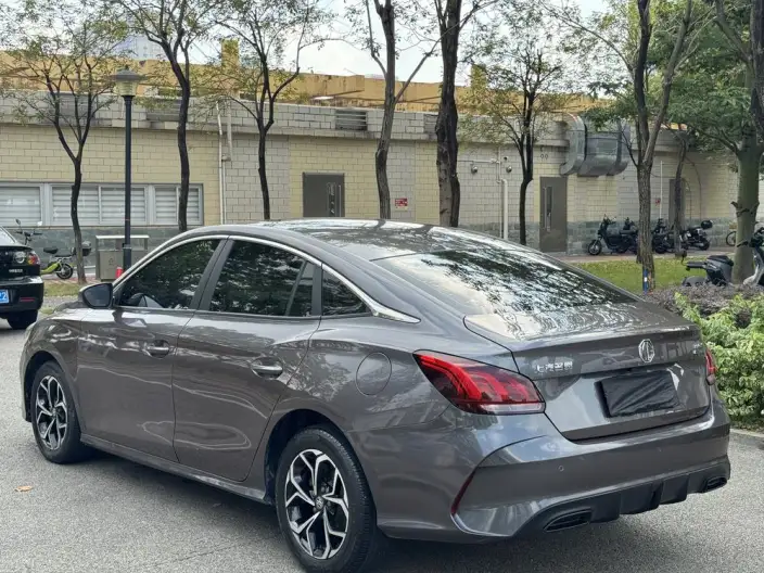 MG5 2022 Model 180DVVT CVT Youth Deluxe Edition