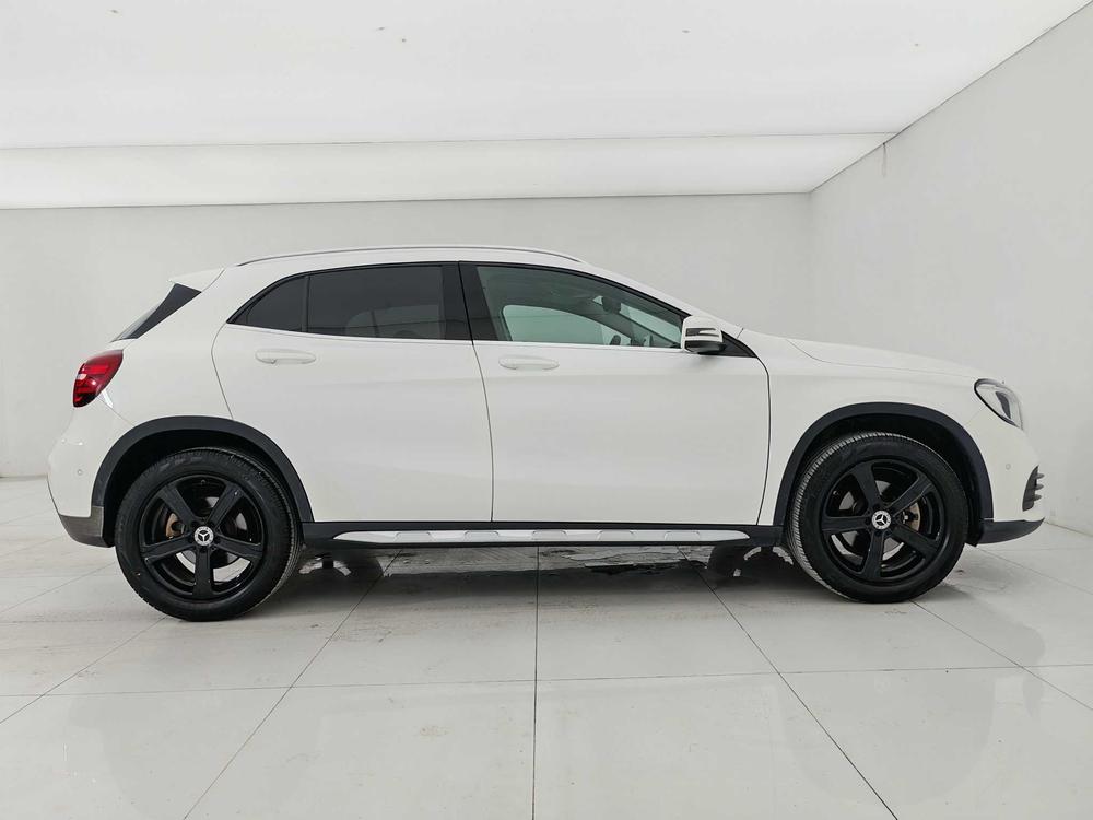 Mercedes-Benz GLA 2019 GLA 200 Style – фото 8