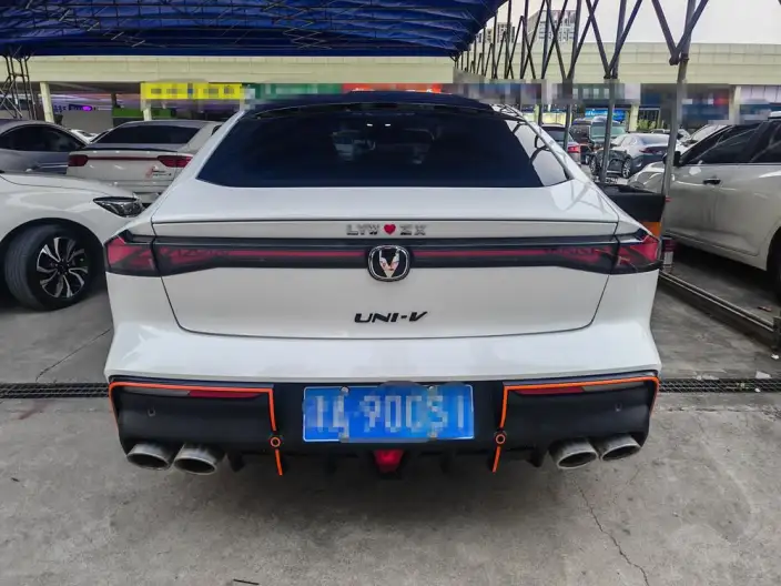 Changan UNI-V 2023 Model 1.5T Sports Edition – фото 4