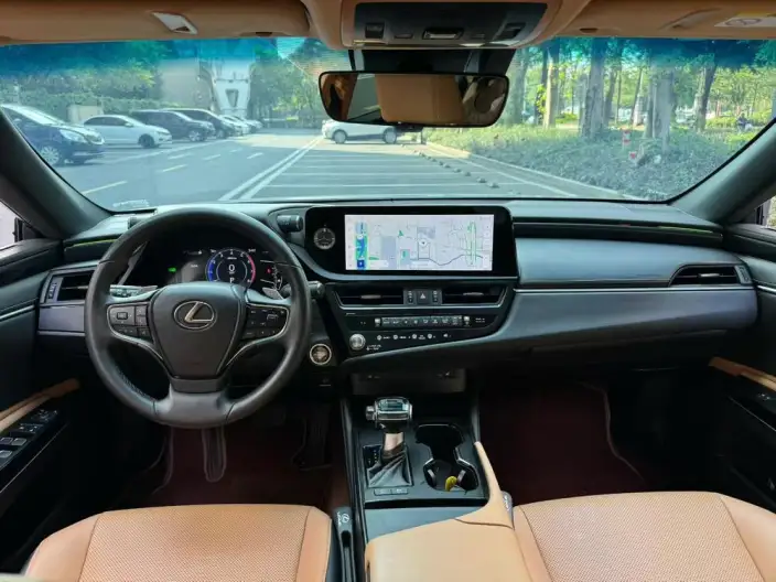 Lexus ES 2022 Model 300h Superior Edition – фото 6