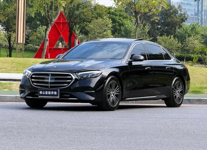 Mercedes-Benz E-Class 2024 Model E 260 L sedan – фото 1
