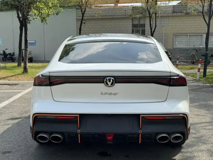 Changan UNI-V 2022 Model 1.5T Sports Edition – фото 6
