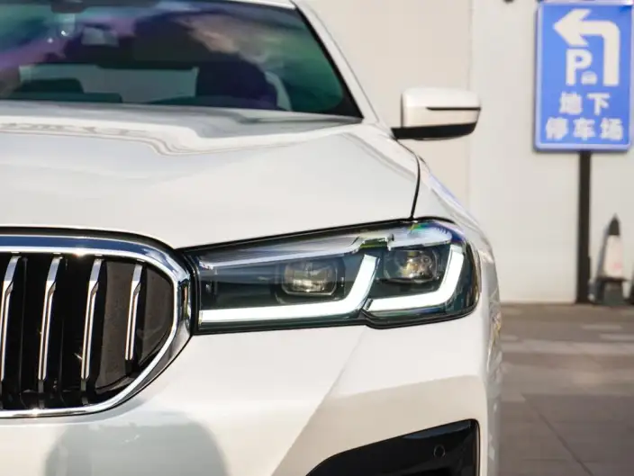 BMW 5 Series 2022 Model 530Li Leading Model M Sports Set – фото 6