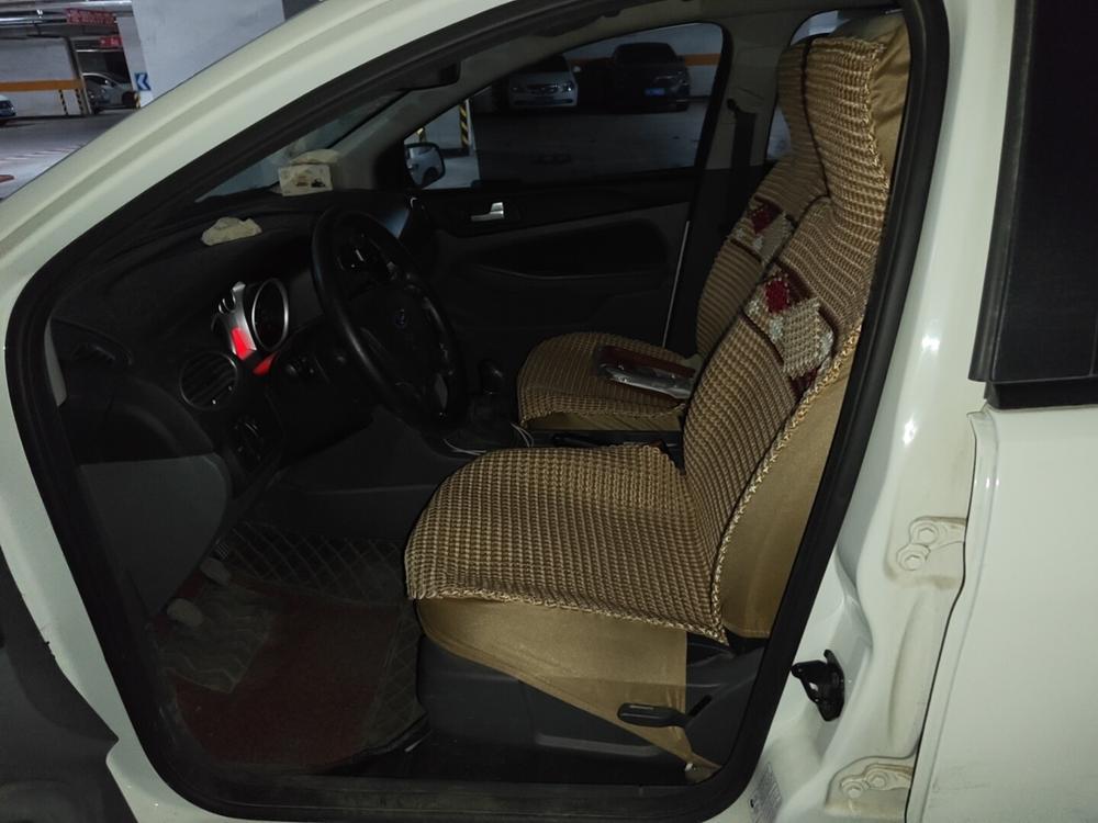 Ford Focus 2013 модификация лян кузов Classic 1.8L Manual Basic – фото 10