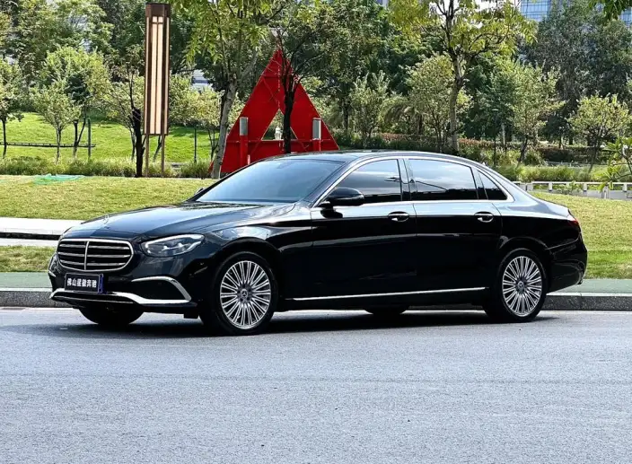 Mercedes-Benz E-Class 2022 Model E 300 L Luxury Model sedan – фото 1