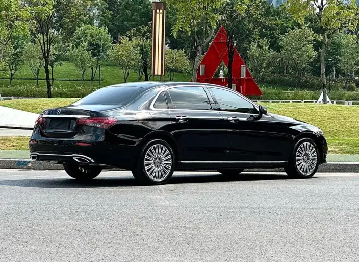 Mercedes-Benz E-Class 2022 Model E 300 L Luxury Model sedan – фото 7