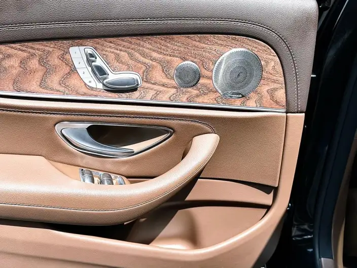 Mercedes-Benz E-Class 2022 Model E 300 L Luxury Model sedan – фото 10