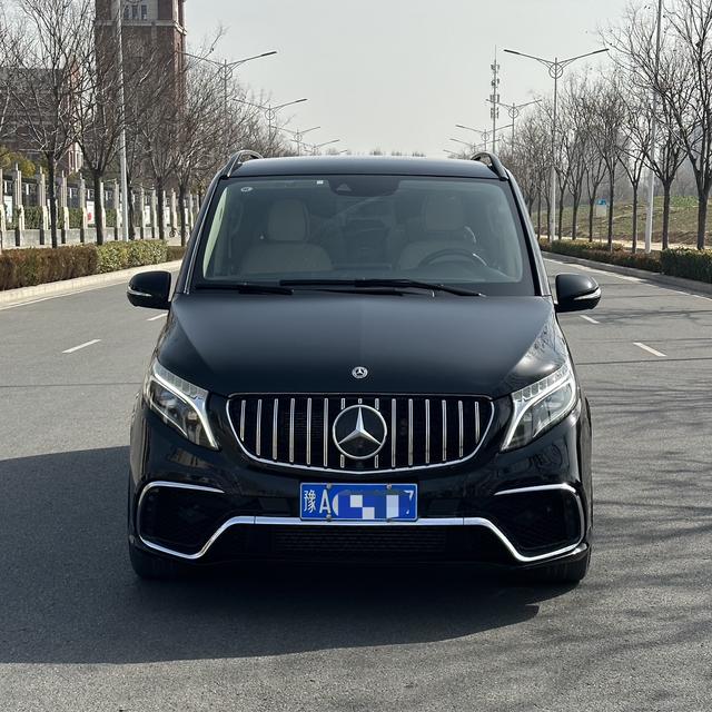 Mercedes-Benz V-Class 2022 V 260 L Long Axle Premium – фото 14