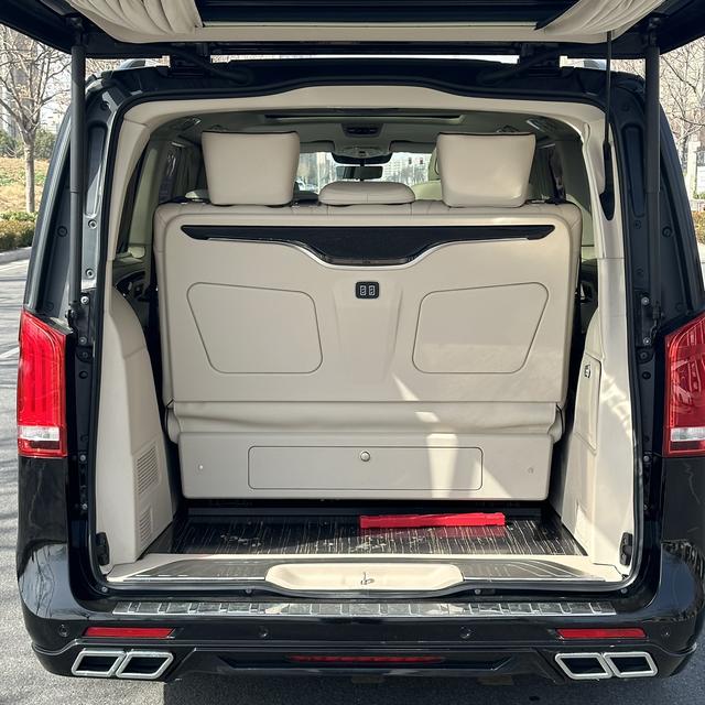 Mercedes-Benz V-Class 2022 V 260 L Long Axle Premium – фото 23