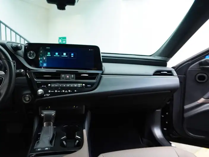 Lexus ES 2022 Model 300h Superior Edition – фото 10