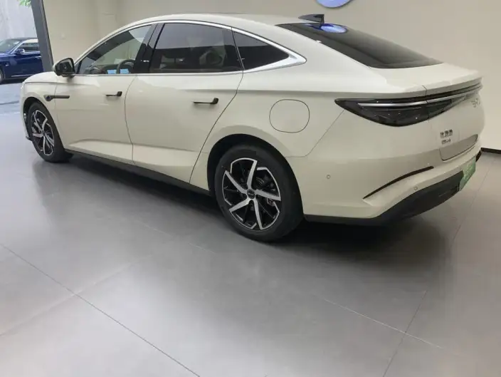 BYD Seal 07DM 2026 Model DM-i 230KM Flagship Model – фото 4