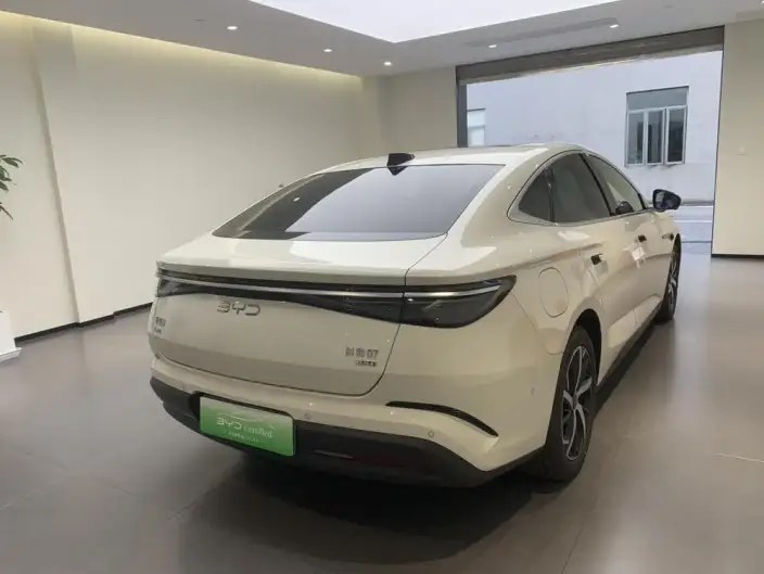 BYD Seal 07DM 2026 Model DM-i 230KM Flagship Model – фото 6