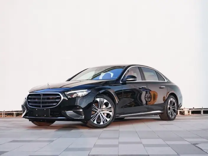 Mercedes-Benz E-Class 2025 Model E 300 L Luxury Model sedan – фото 1